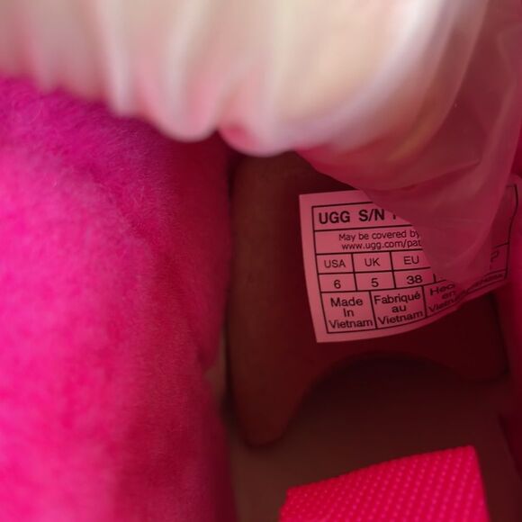 UGG Kids' Classic Clear Mini II Rock Rose Big Kid 6 - Picture 13 of 15